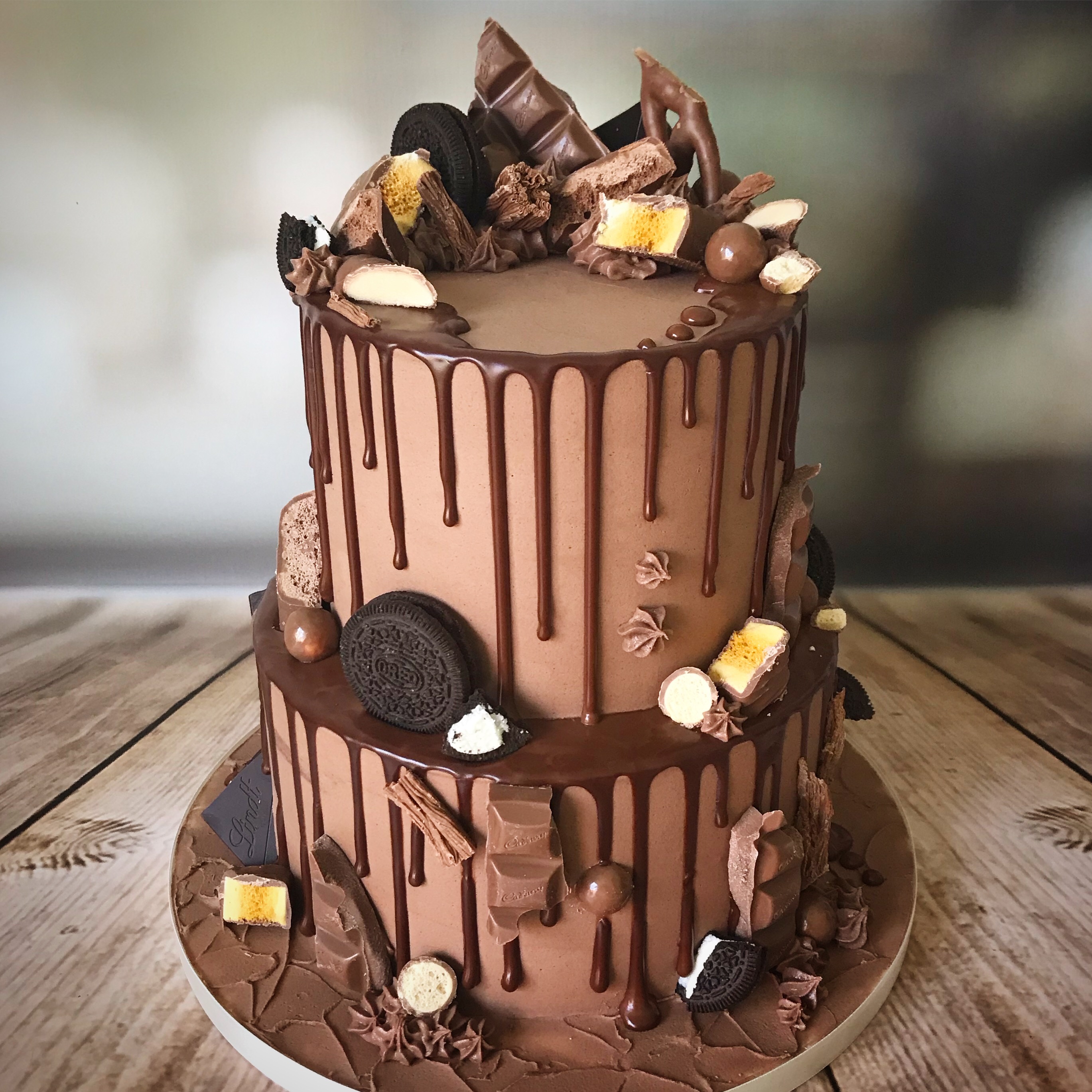 Selva Lakshmi Bakery & Sweets. - Good night friends 5kg chocolate cake  choco icing. 2step | Facebook