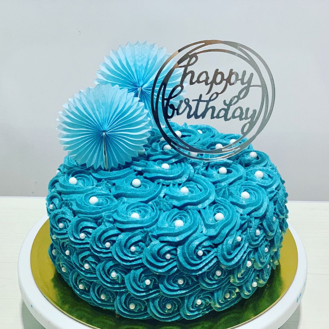 Royal Blue Cake With Chocolates And Macarons